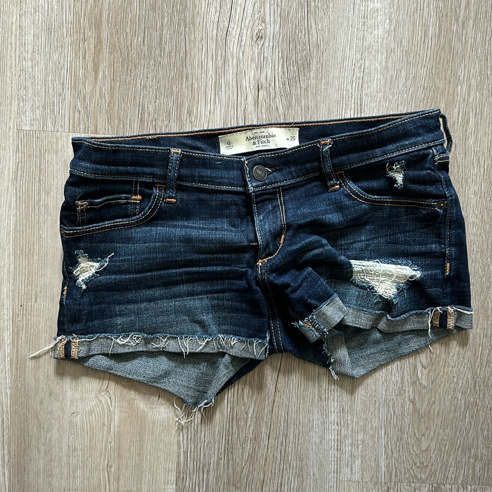Abercrombie and fitch denim stretch short.